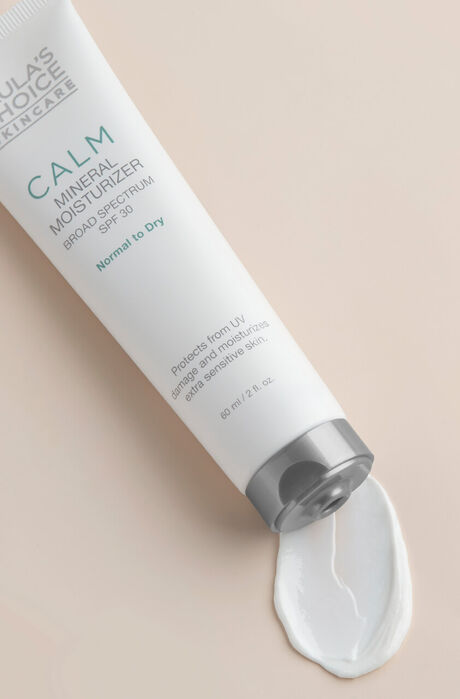 Calm Hydrating Dagcrème SPF 30 Calm Mineral Moisturizer Broad Spectrum SPF 30 normal to dry skin Full size